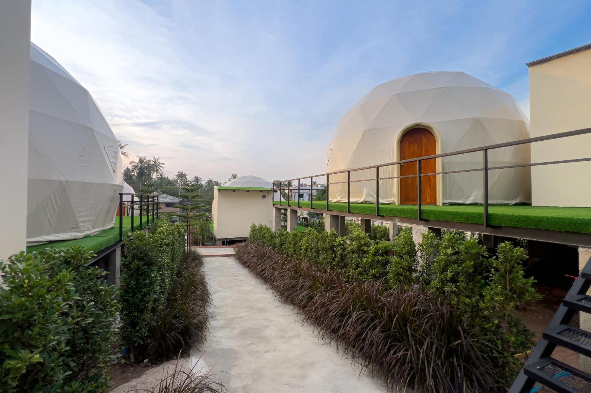 Sunny Side Resort Тау Экстерьер фото